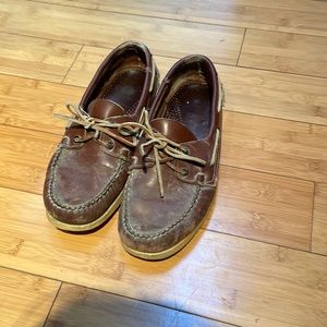 Men’s brown loafers